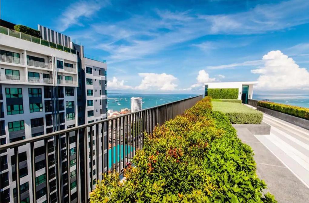 Central Pattaya - Sea View Large Balcony Condo With Infinity Pool Eksteriør bilde