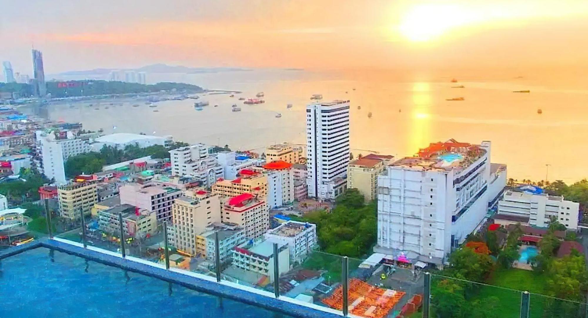 Central Pattaya - Sea View Large Balcony Condo With Infinity Pool Eksteriør bilde