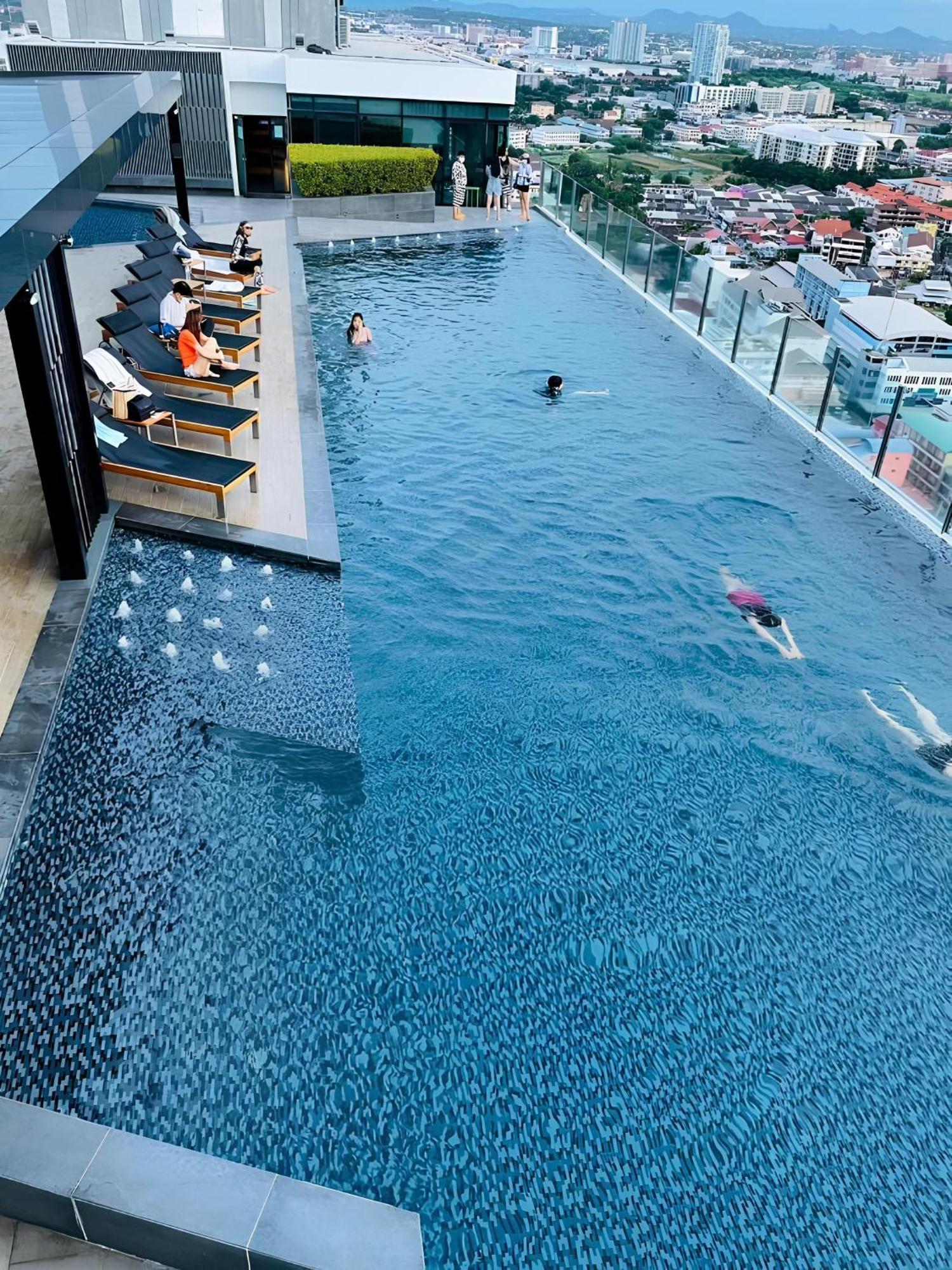 Central Pattaya - Sea View Large Balcony Condo With Infinity Pool Eksteriør bilde